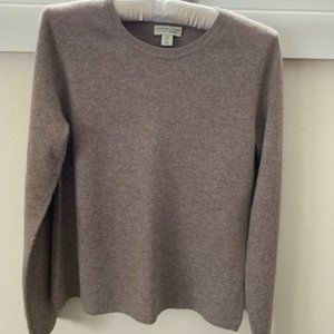 Adrienne Vittadini cashmere sweater